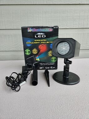 EZ-Illuminations LED Animated Ornament Projector Indoor Outdoor Auto Timer